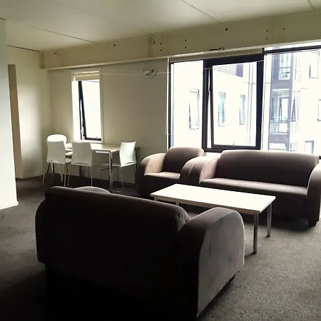 Campus Summer Stays - Wellesley Apartment